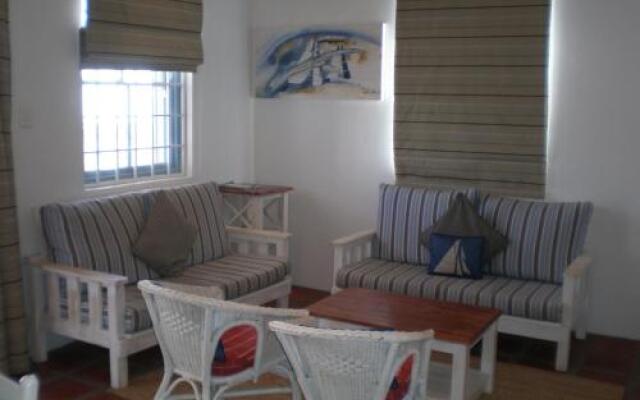 Albatros Holiday Home