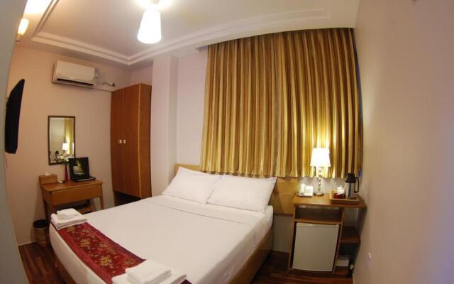 Holiday Hotel Yangon