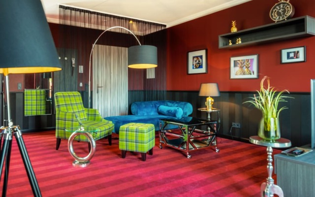 Haverkamp Suites