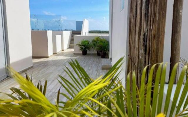 Cozy and spacious apartment by Tulum 10