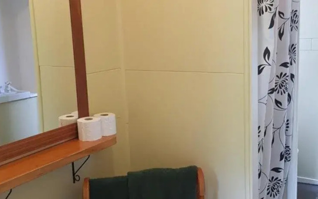 Kiwi Park Motels & Holiday Park