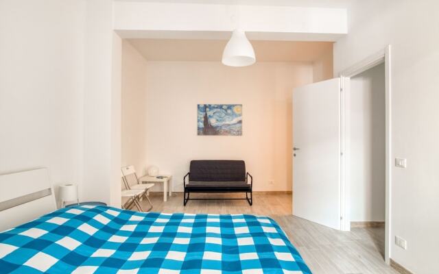 Alluring Apartment in Ragusa With Balcony