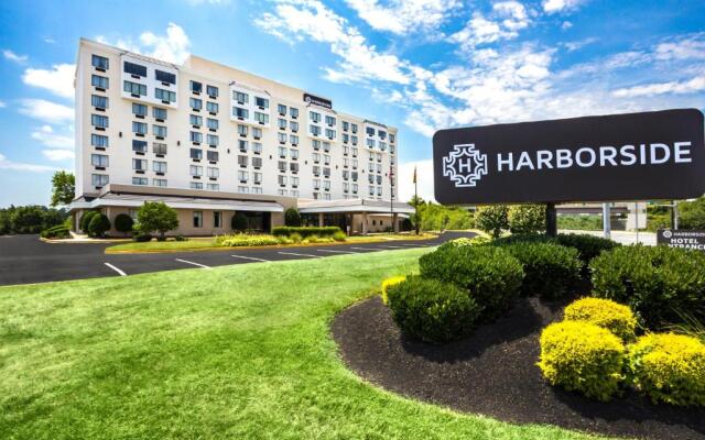 Harborside Hotel