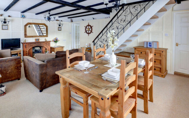 Holiday Home Quay Cottage