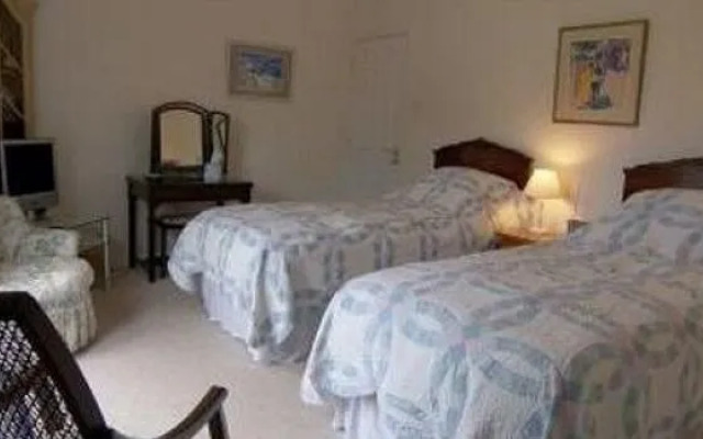 Blandings - Guest House