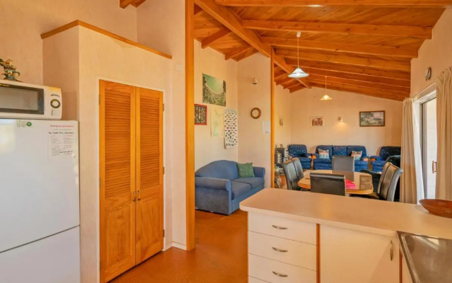 Oyster Bliss - Cooks Beach Holiday Home