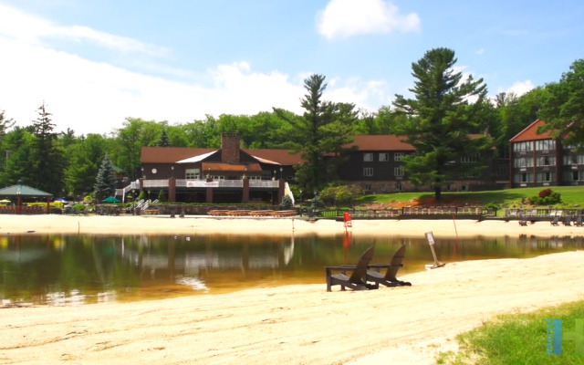The Galleria at Split Rock, Lake Harmony