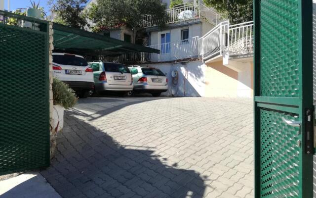 Apartments Dragan