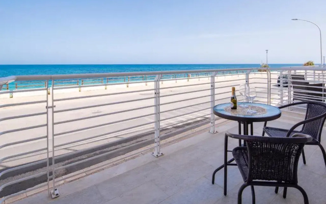 White Apartments & Spa