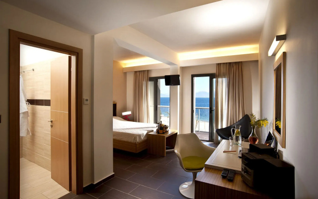 Sikyon Coast Hotel & Resort