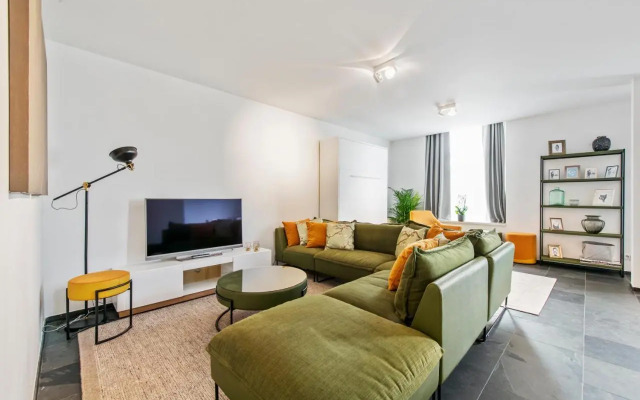 Classy Apartment in City Center with Large Balcony