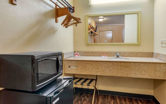 Rodeway Inn