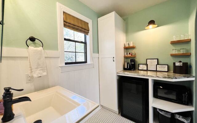 Creekhaven Inn & Spa