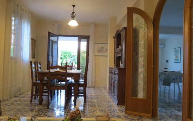 Il Roseto di Betty villa piano T e 1