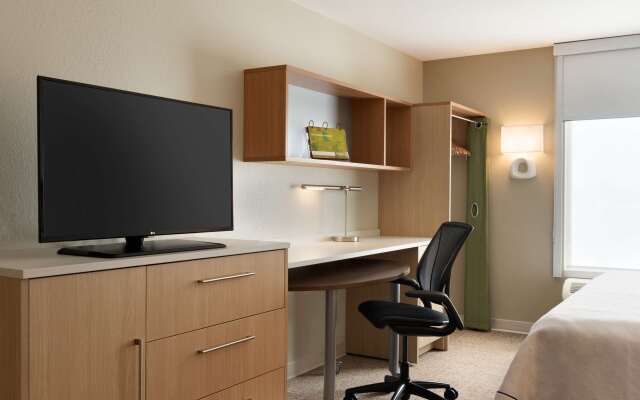 Home2 Suites by Hilton Milwaukee Brookfield