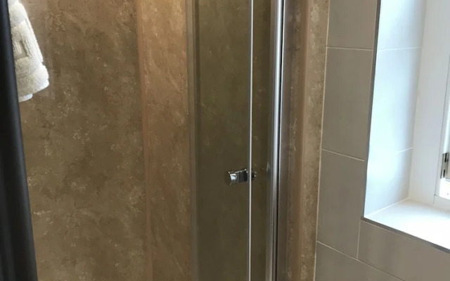 Vane House Apartment