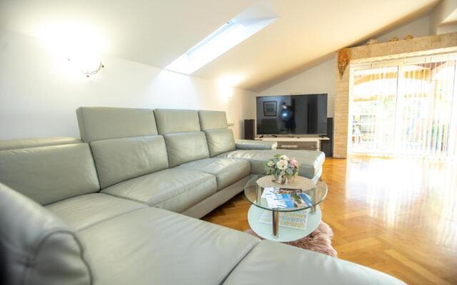 Luxury Apartment Sandra