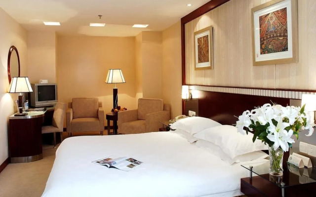 Gaoxiong Hotel