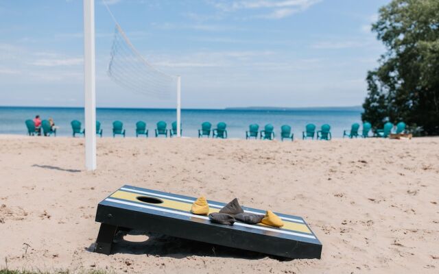 Breakers Resort & Beach Bar