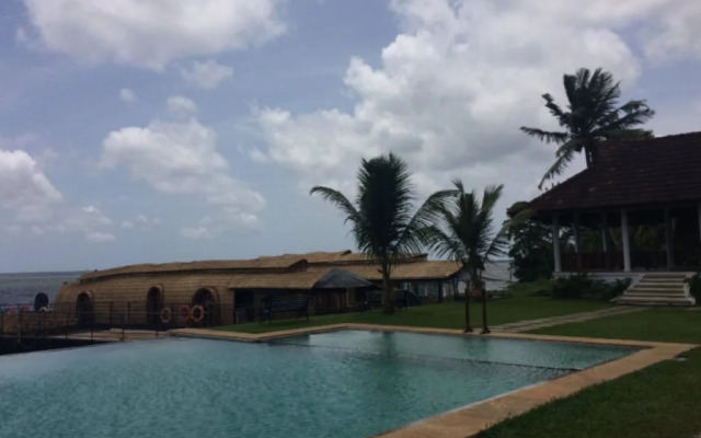 Lake Palace Family Resort