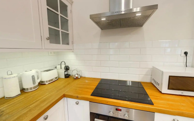 Romantic riverview bestern