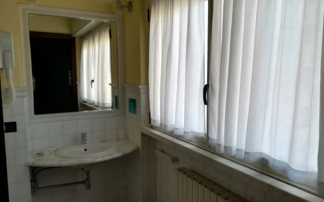 Azzurro Hotel Residence