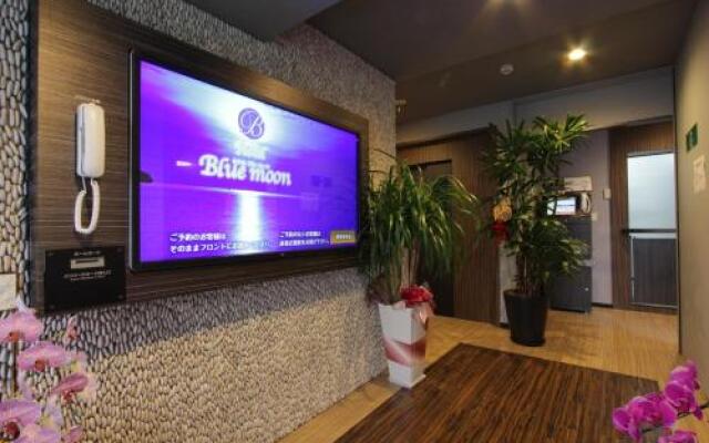 Hotel Blue Moon
