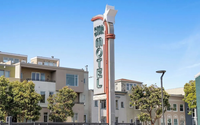 Star Motel