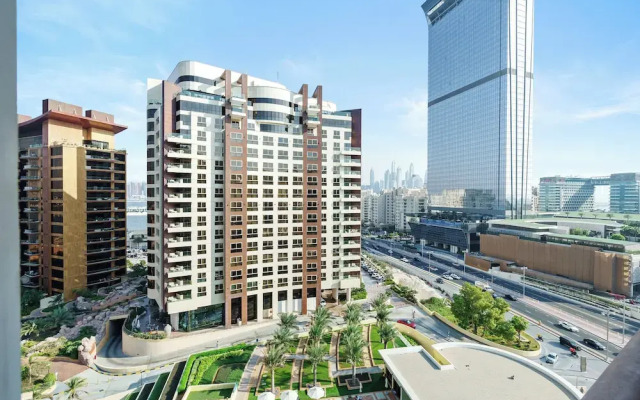 Luxury 2BR Apartment + Maid's Room | Close to Nakheel Mall