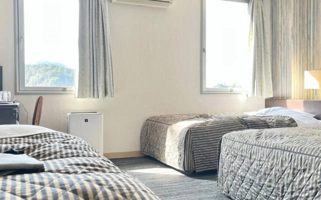 Nakamura Dai Ichi Hotel – Guest Rooms – Shimanto