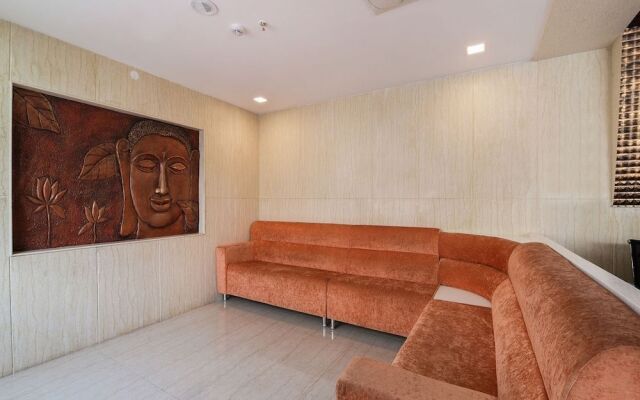 Capital O 29581 Rohini Jazz