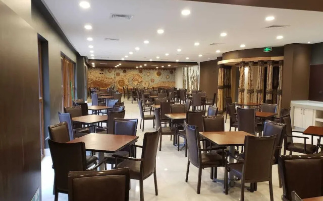 Hotel Diego de Almagro Castro
