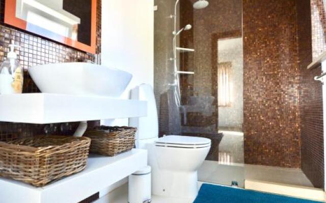 The Maverick Surfvillas