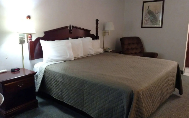 Evergreen Inn