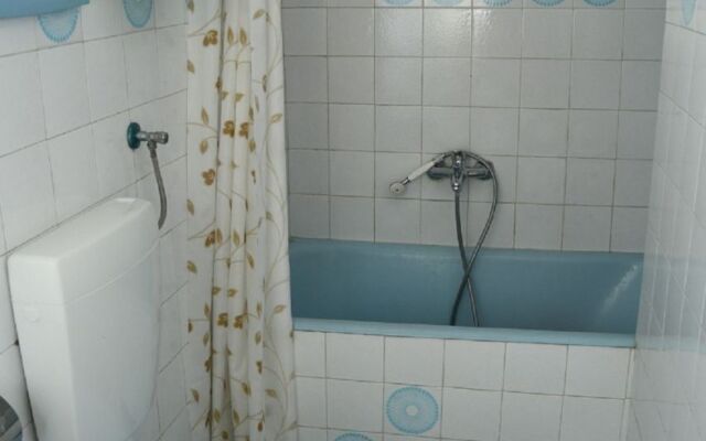 Studio apartment Marija - 120 m from the beach : SA3 Podstrana, Riviera Split