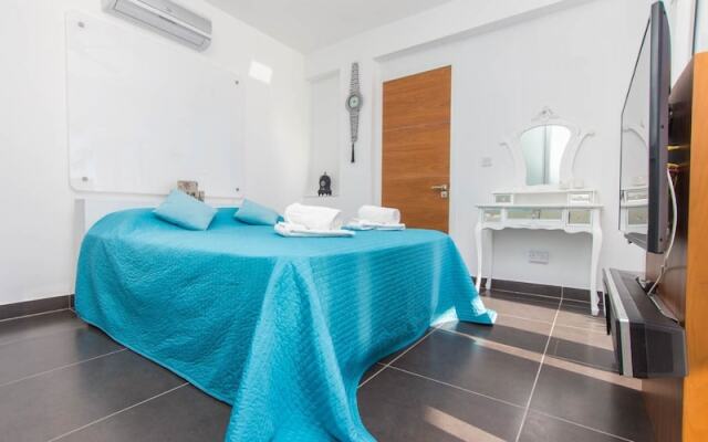 Oceanview Luxury Villa 011