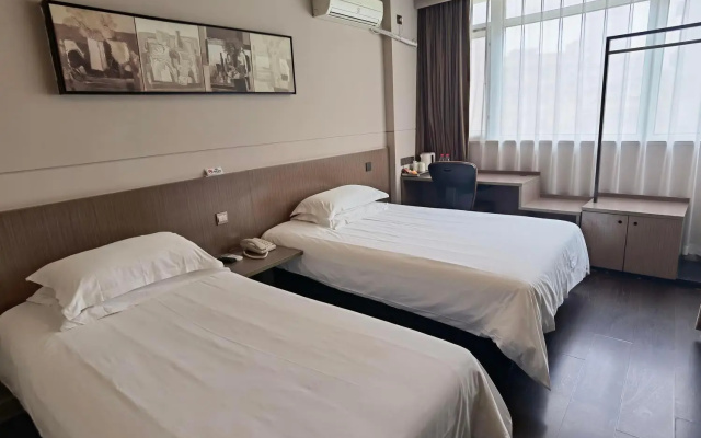 Jinjiang Inn Select (Qingdao Henan Road Railway Station) – Guest Rooms – Qingdao