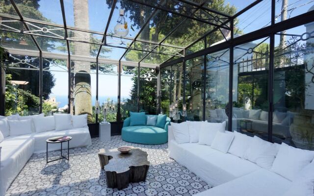 Villa Aurora