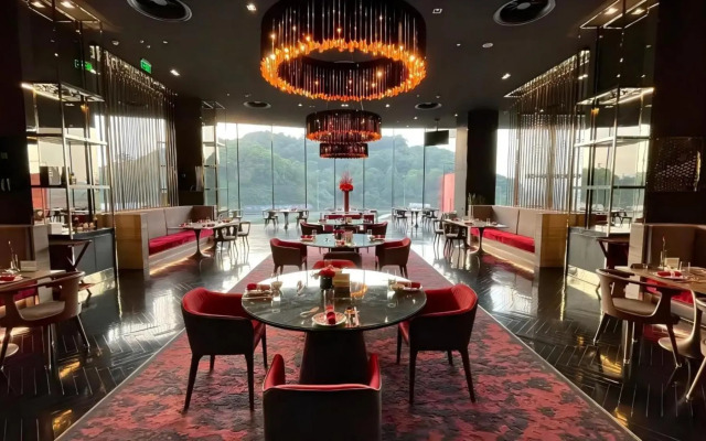 Cachet Boutique Zhejiang Circuit