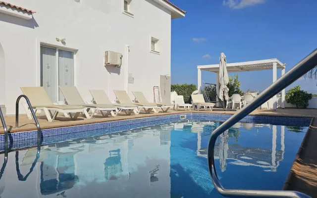 55 ATH - Stay Villa Harsha