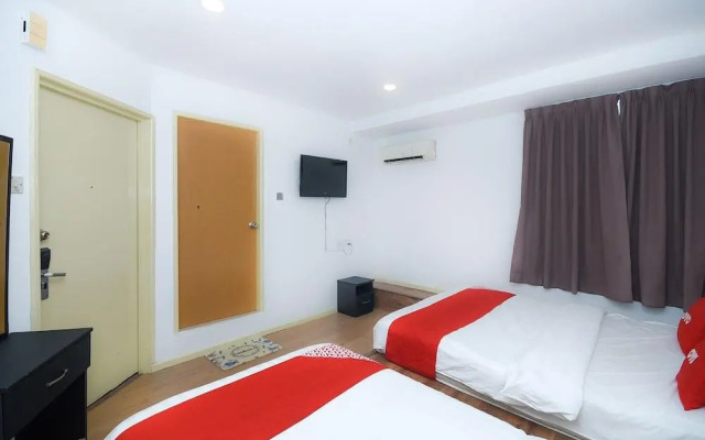 River Inn by OYO Rooms