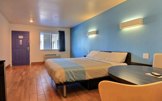 Motel 6 Rockport, TX
