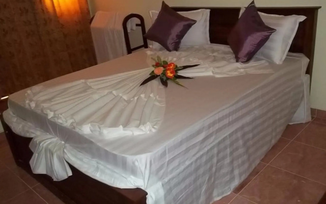 Lagoon Waves Hotel