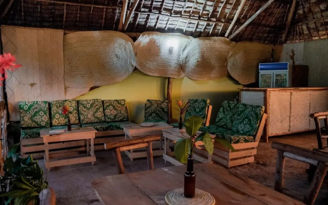 Kilimanjaro Summit Lodge