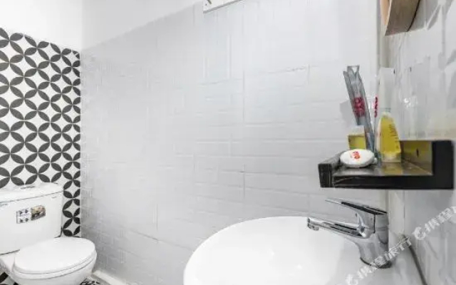 GIS Hotel Nha Trang & Motorbike Rental