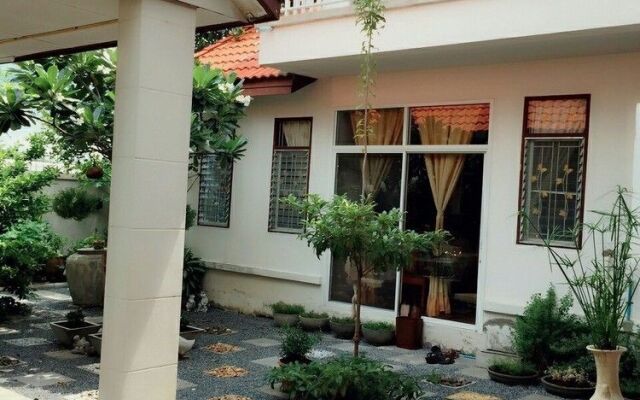 Little Mango Lovely Home