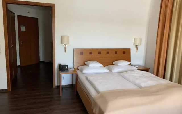 Seehotel Niedernberg - Das Dorf am See
