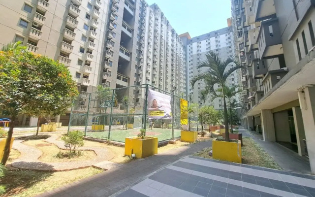 OYO 93365 Apartement Gateway By Sarana Cipta Mahakarya Ii
