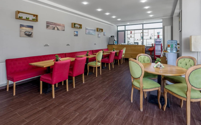 Tomis Garden Aparthotel
