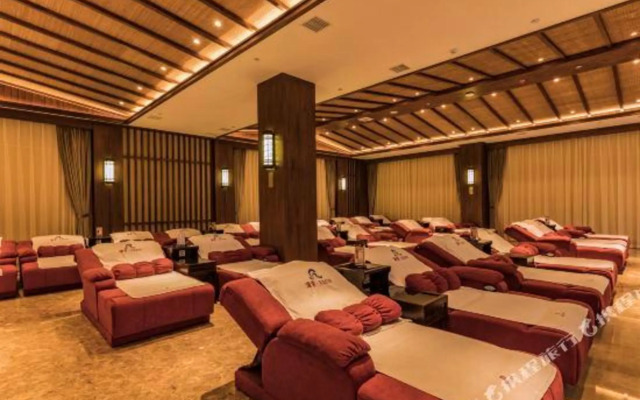 Baye 3000m Hot Spring Hotel